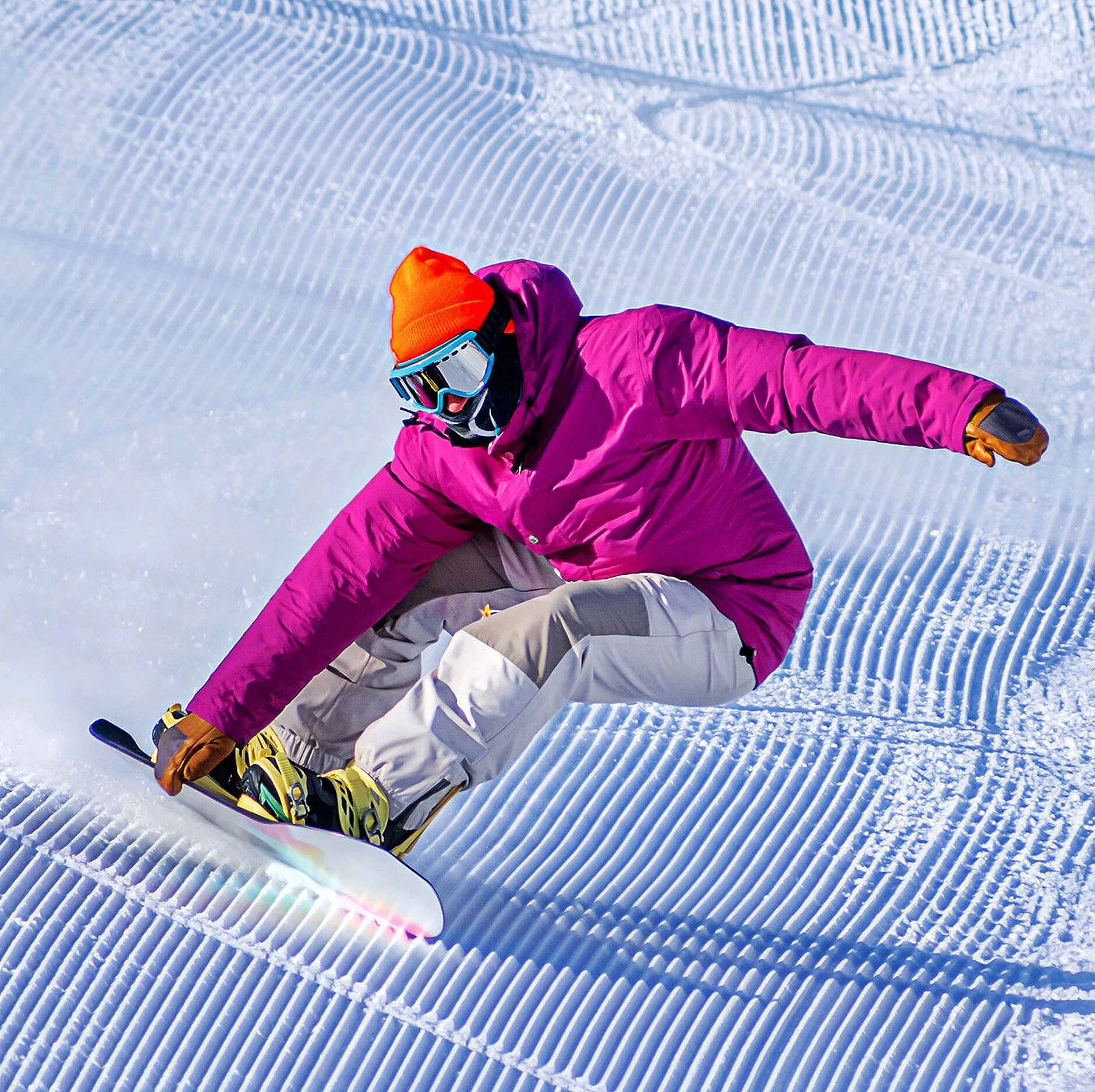 snowtunnel-homepage-feature-image-SQ-1